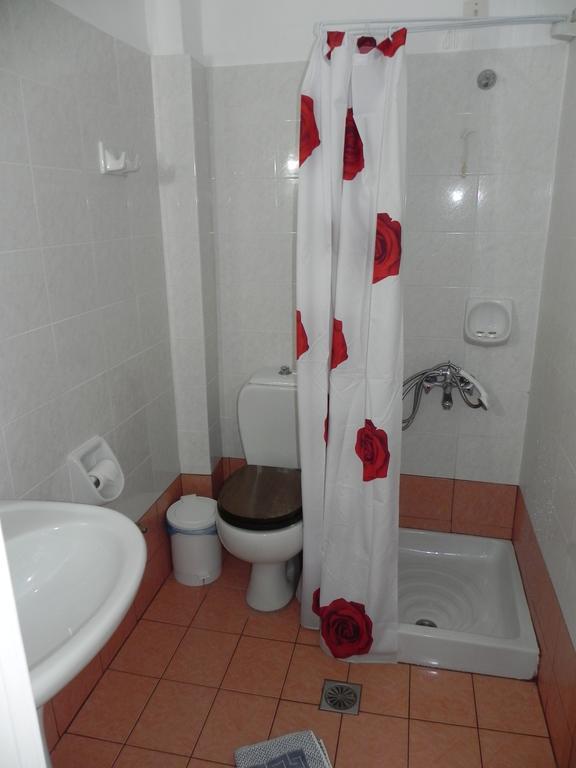 Konstantinos Apartments Agia Efimia Bilik gambar