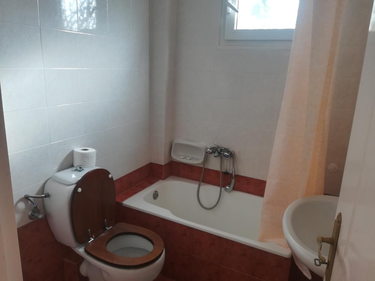 Konstantinos Apartments Agia Efimia Luaran gambar